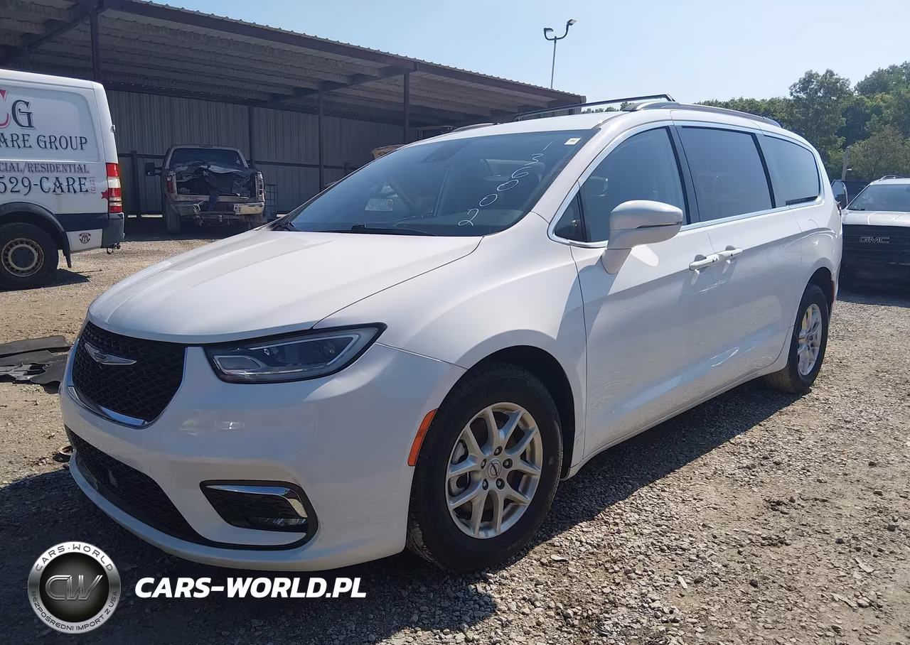2022 Chrysler Pacifica Touring L VIN:2C4RC1BG8NR136002 - 2