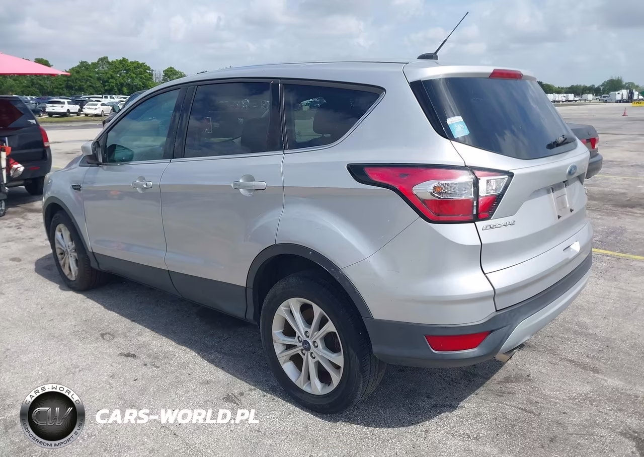 2017 Ford Escape Se VIN:1FMCU0GD9HUF02256 - 3