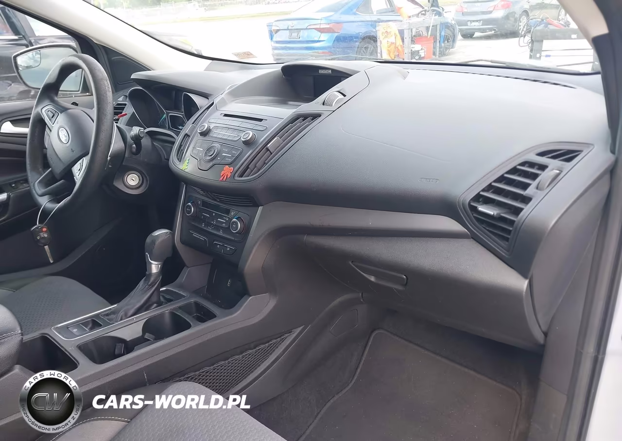 2017 Ford Escape Se VIN:1FMCU0GD9HUF02256 - 5
