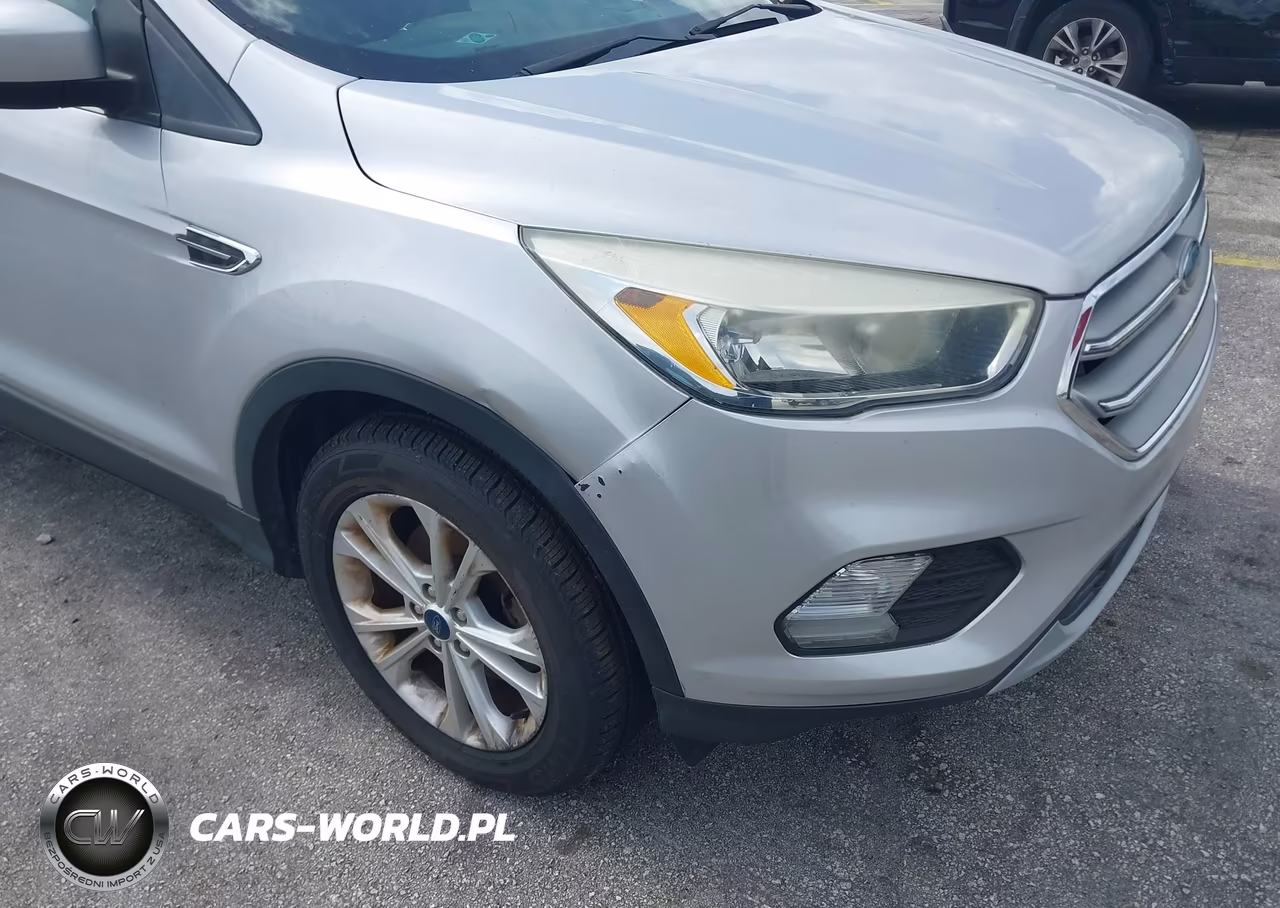 2017 Ford Escape Se VIN:1FMCU0GD9HUF02256 - 6