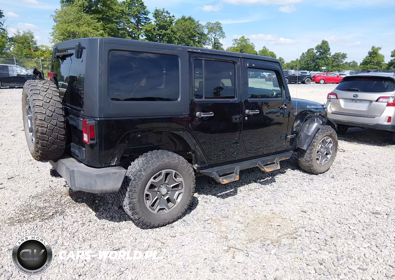 2015 Jeep Wrangler Unlimited Rubicon VIN:1C4BJWFG7FL612300 - 4