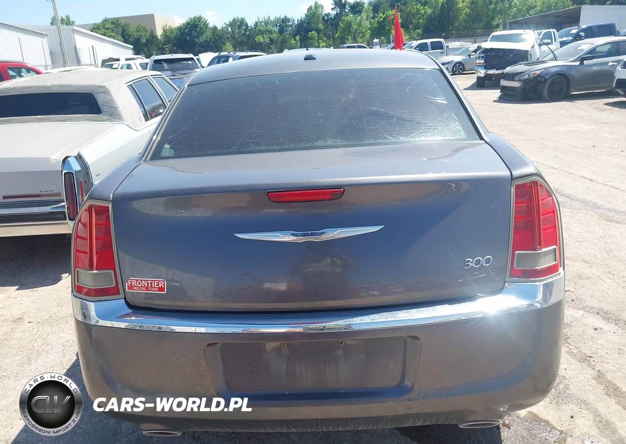 2013 Chrysler 300 Motown VIN:2C3CCAAG7DH732461 - 15
