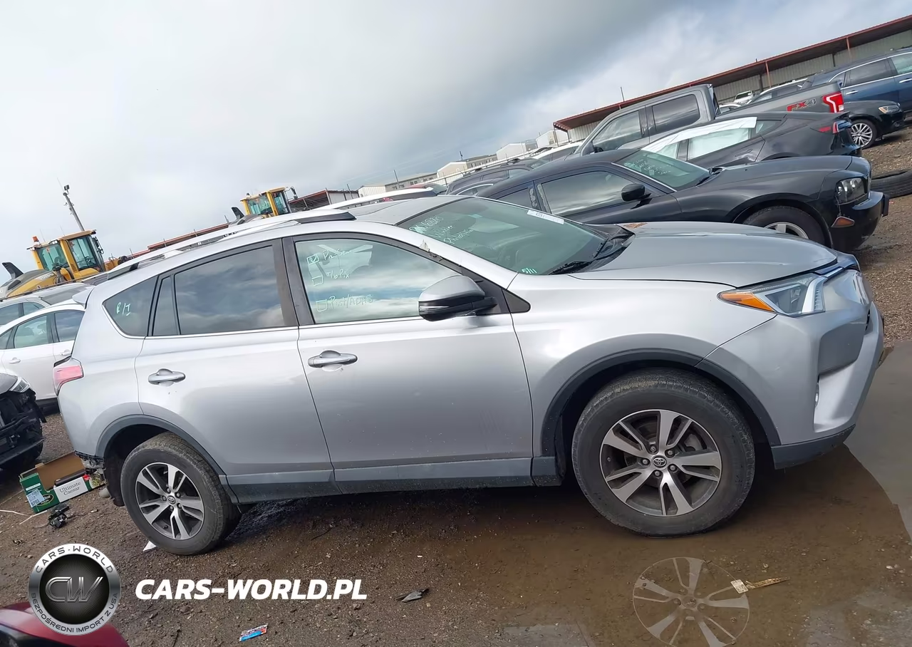 2016 Toyota Rav4 Xle VIN:2T3WFREV2GW271813 - 14