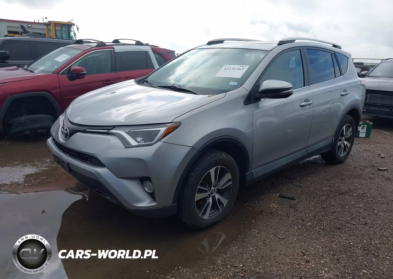2016 Toyota Rav4 Xle VIN:2T3WFREV2GW271813 - 2