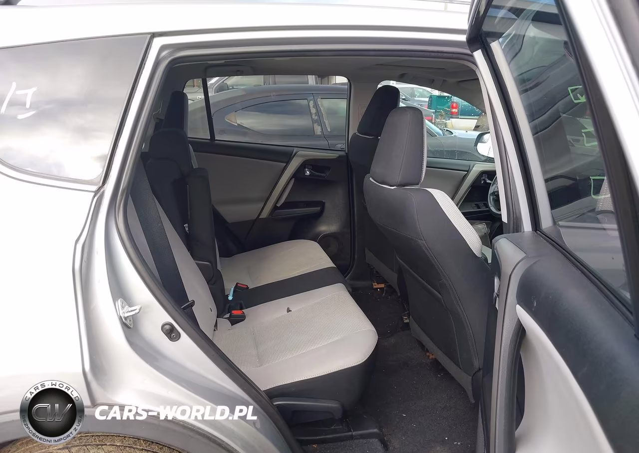 2016 Toyota Rav4 Xle VIN:2T3WFREV2GW271813 - 8