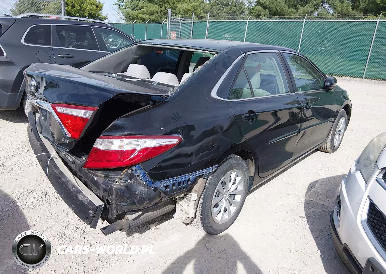 2016 Toyota Camry Le VIN:4T1BF1FK4GU570975 - 4