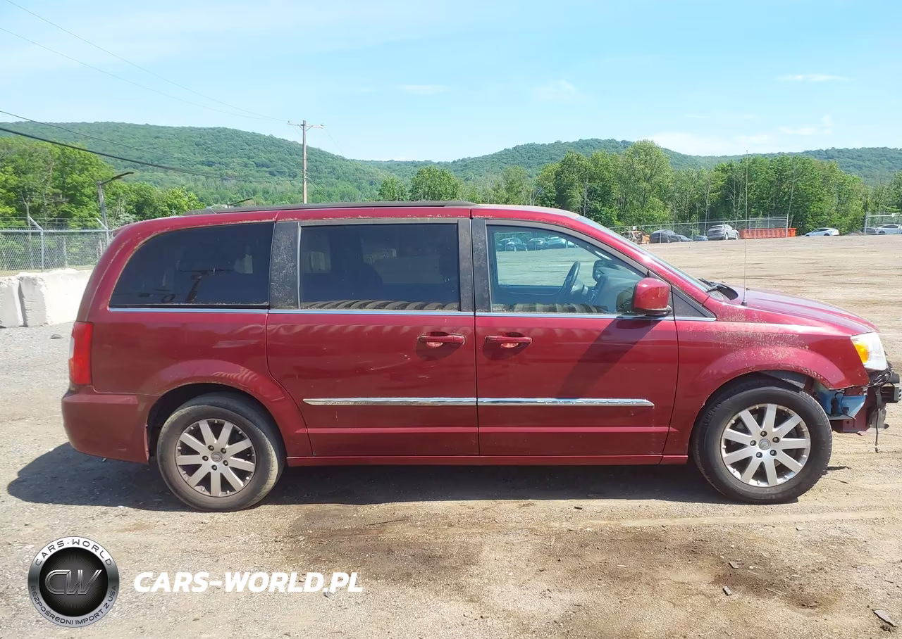 2013 Chrysler Town & Country Touring VIN:2C4RC1BG0DR647220 - 14