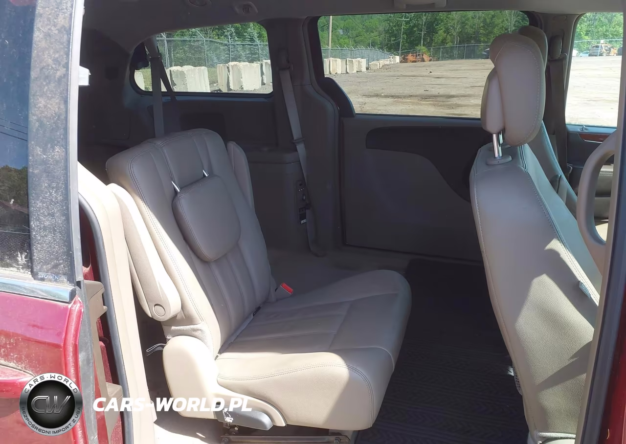 2013 Chrysler Town & Country Touring VIN:2C4RC1BG0DR647220 - 8
