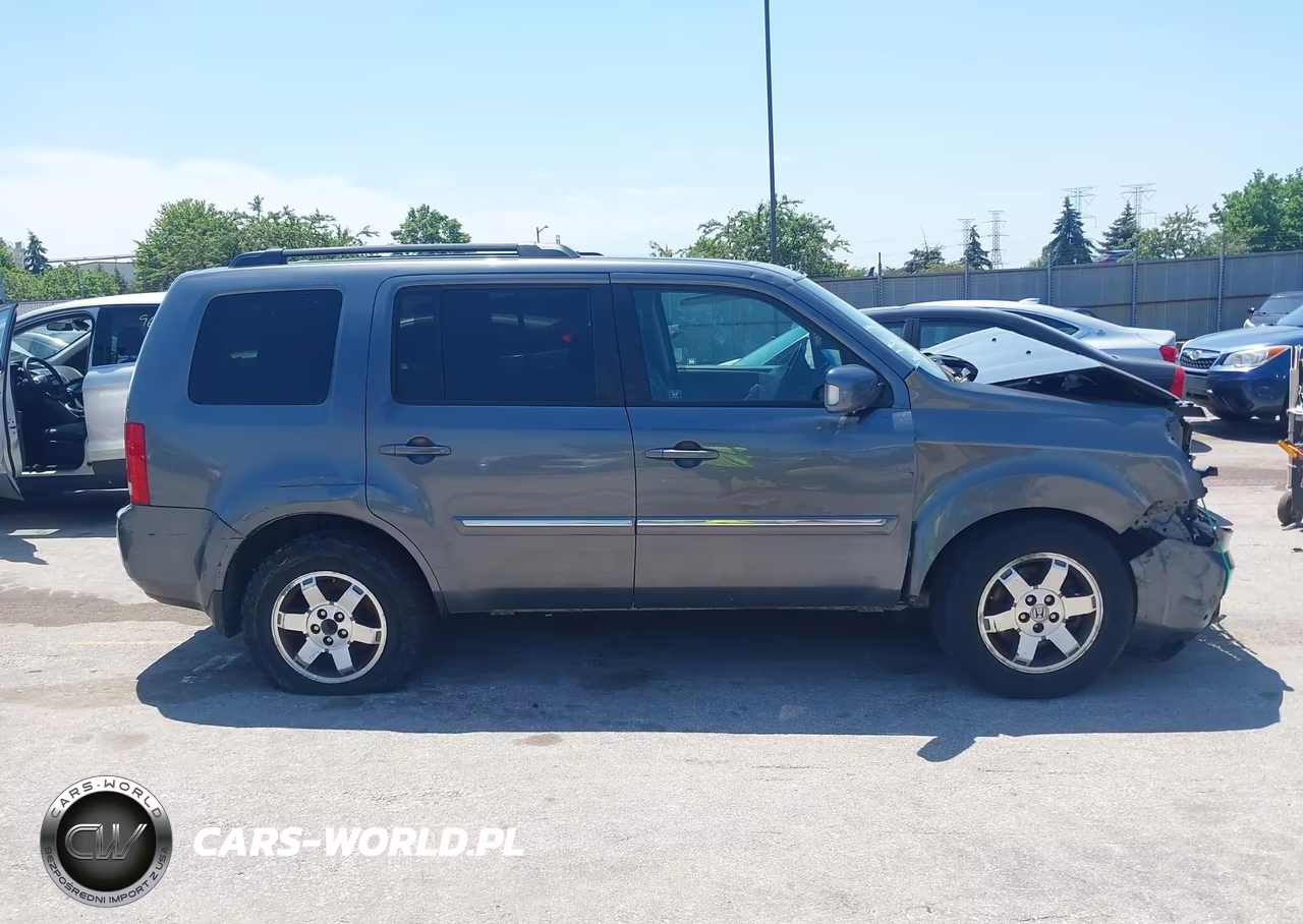 2011 Honda Pilot Touring VIN:5FNYF4H91BB100818 - 13