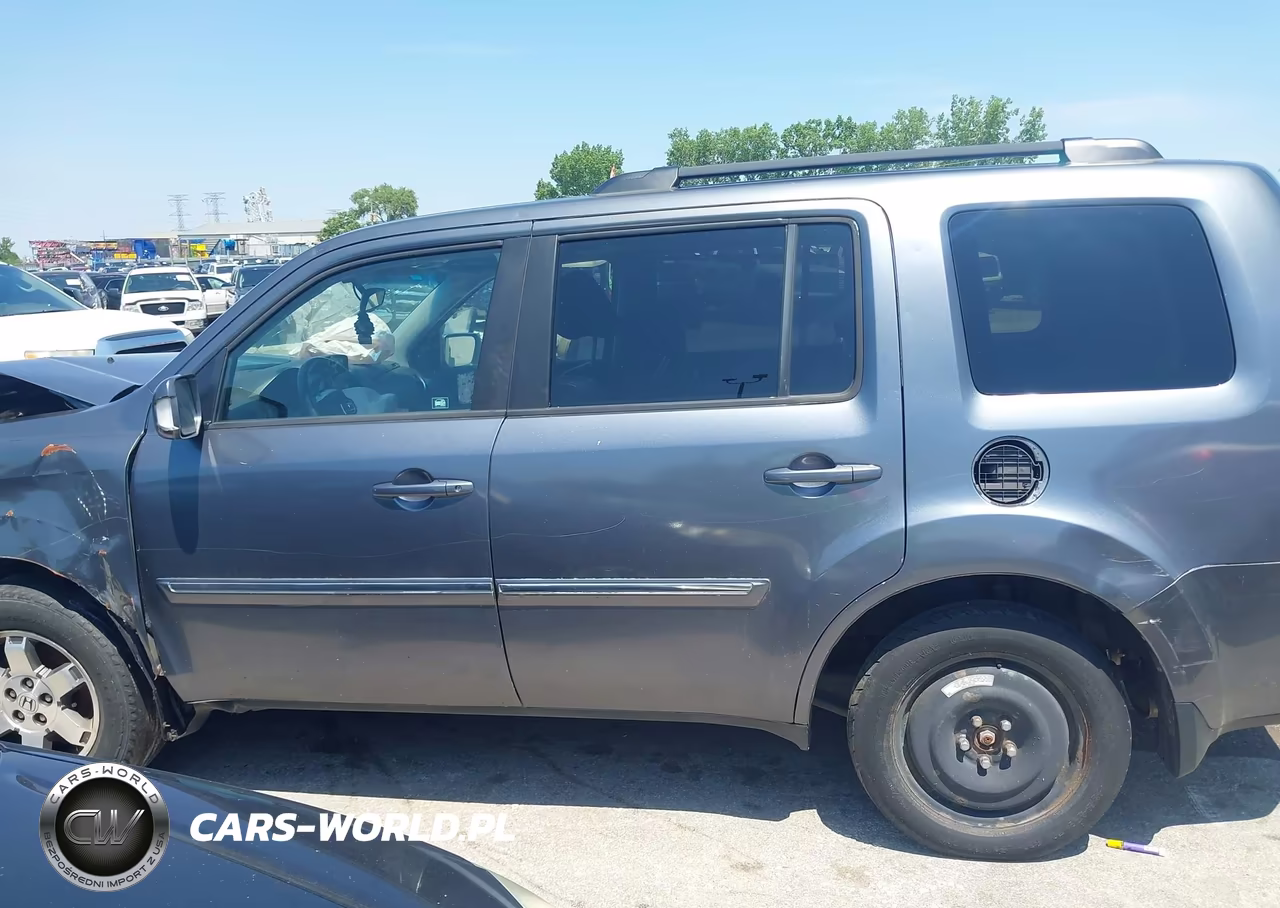 2011 Honda Pilot Touring VIN:5FNYF4H91BB100818 - 14