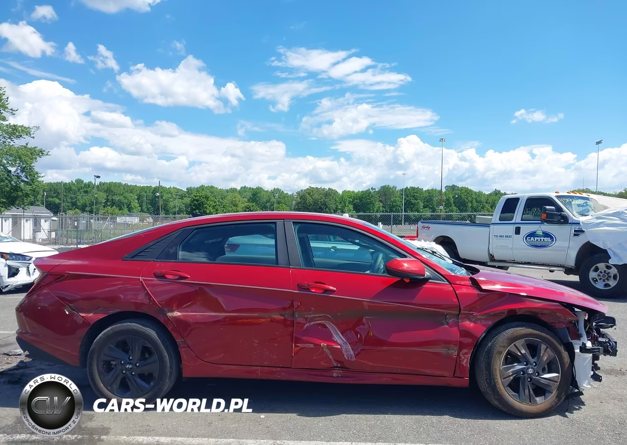 2023 Hyundai Elantra Sel VIN:KMHLM4AGXPU634077 - 13