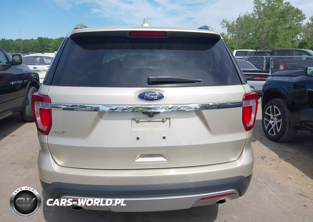 2017 Ford Explorer Xlt VIN:1FM5K7D88HGA67355 - 16