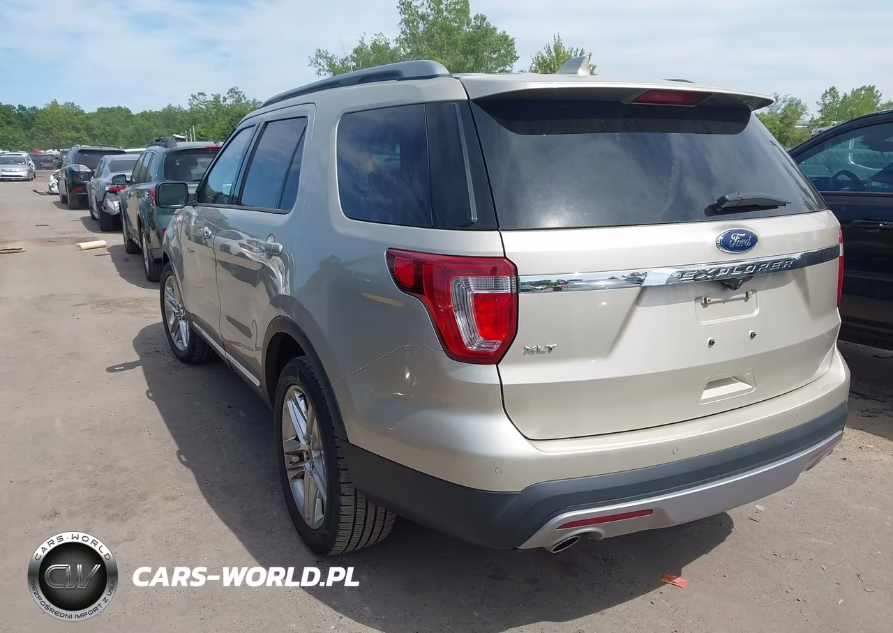 2017 Ford Explorer Xlt VIN:1FM5K7D88HGA67355 - 3