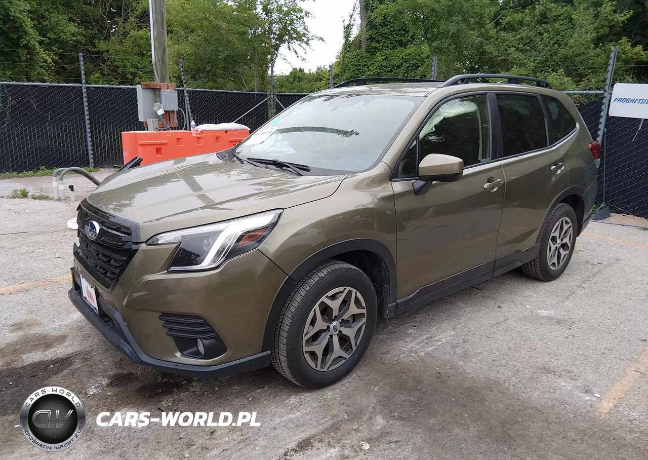 2023 Subaru Forester Premium VIN:JF2SKADC2PH406212 - 2