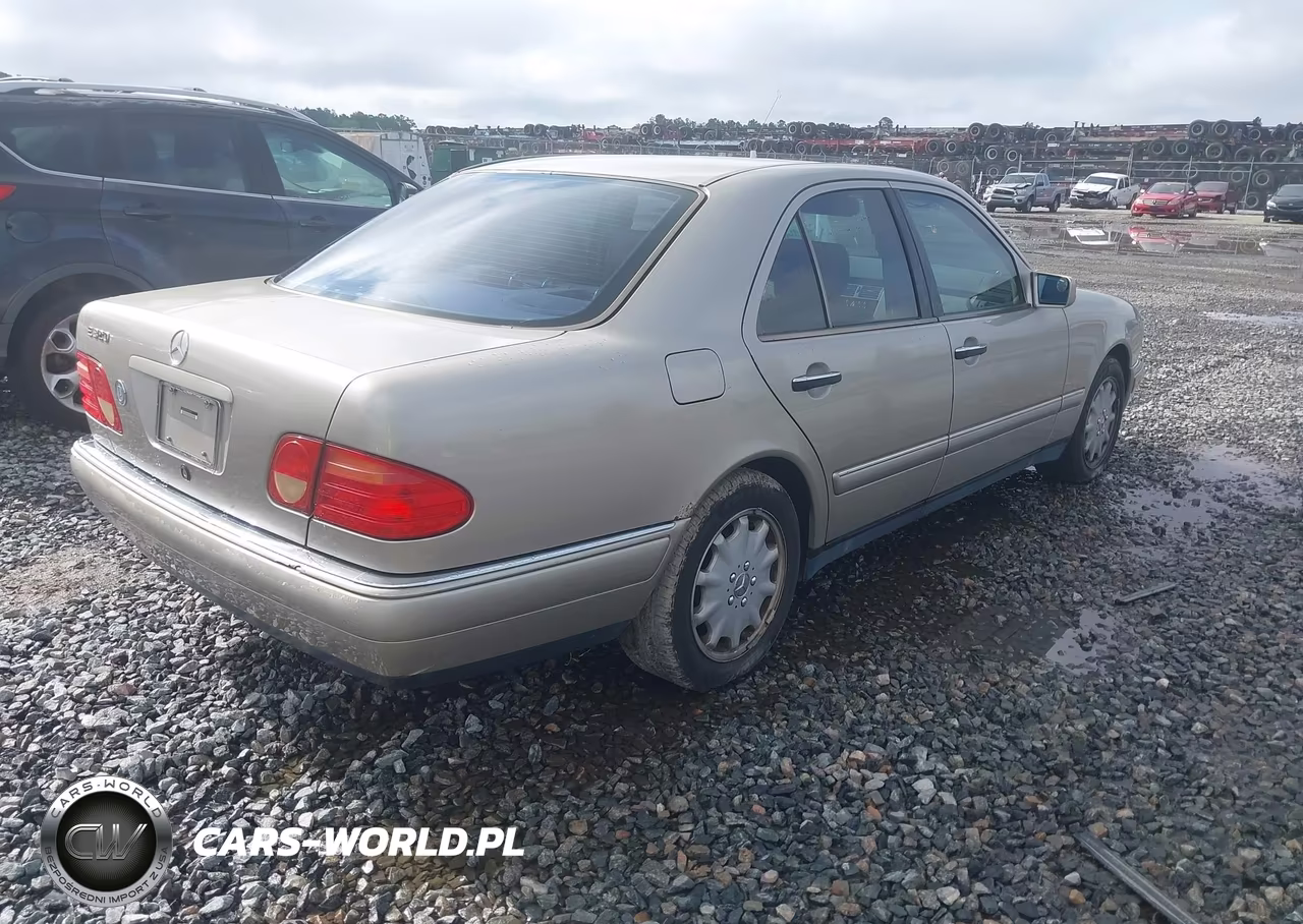 1999 Mercedes-Benz E 320 VIN:WDBJF65H3XA902178 - 4