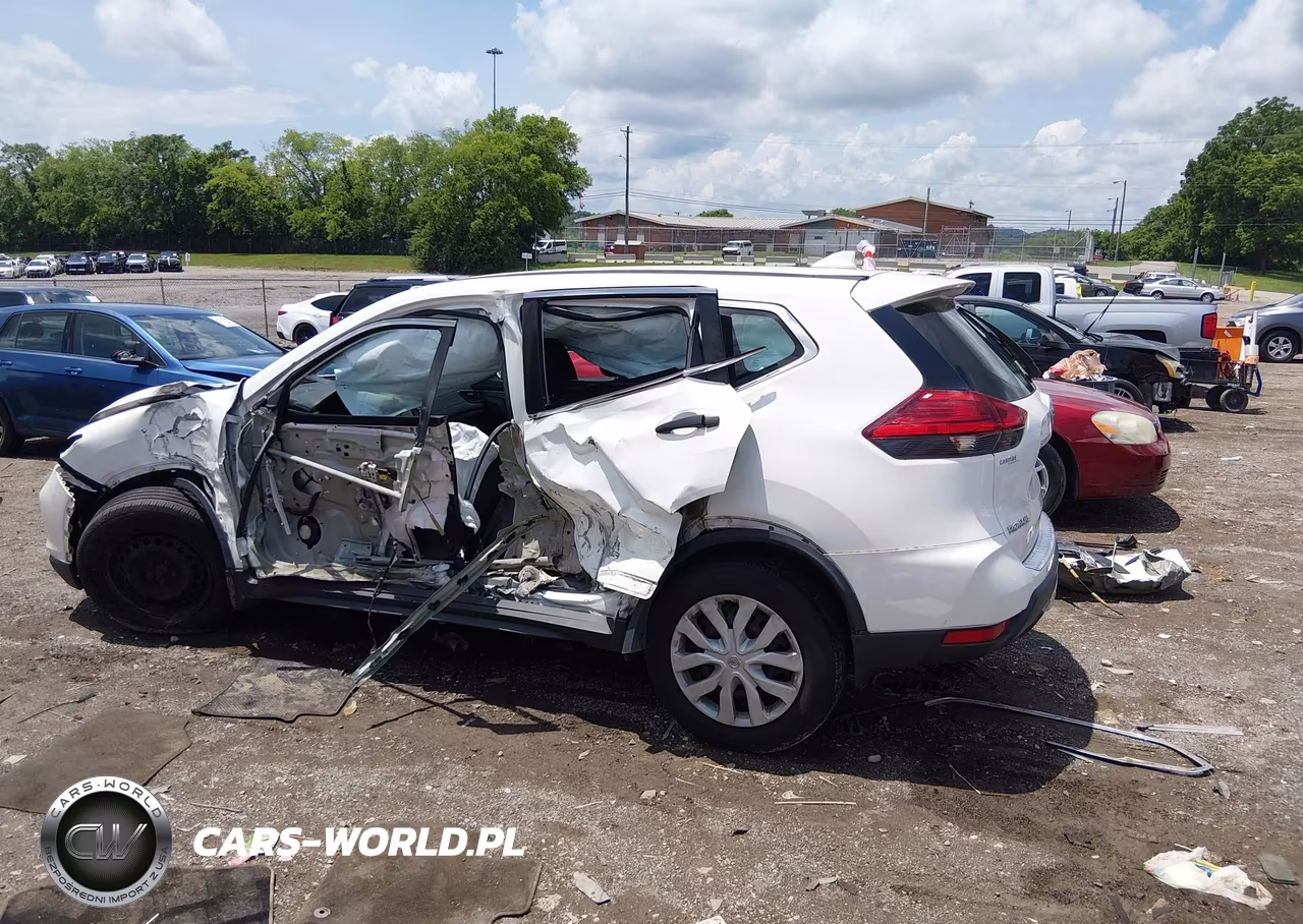 2017 Nissan Rogue S VIN:5N1AT2MV9HC737751 - 15
