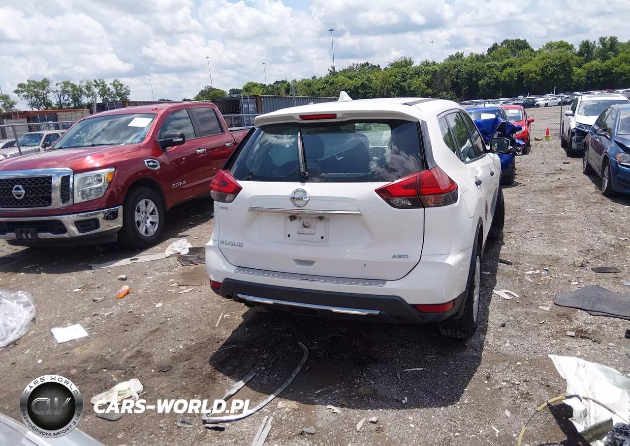 2017 Nissan Rogue S VIN:5N1AT2MV9HC737751 - 17