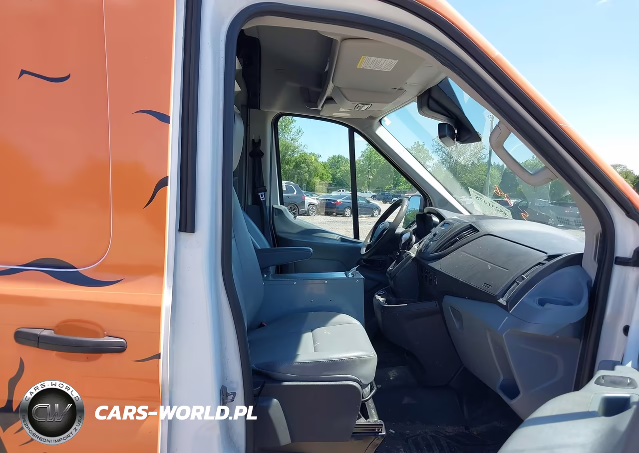 2017 Ford Transit-150 VIN:1FTYE1CM0HKB17943 - 5