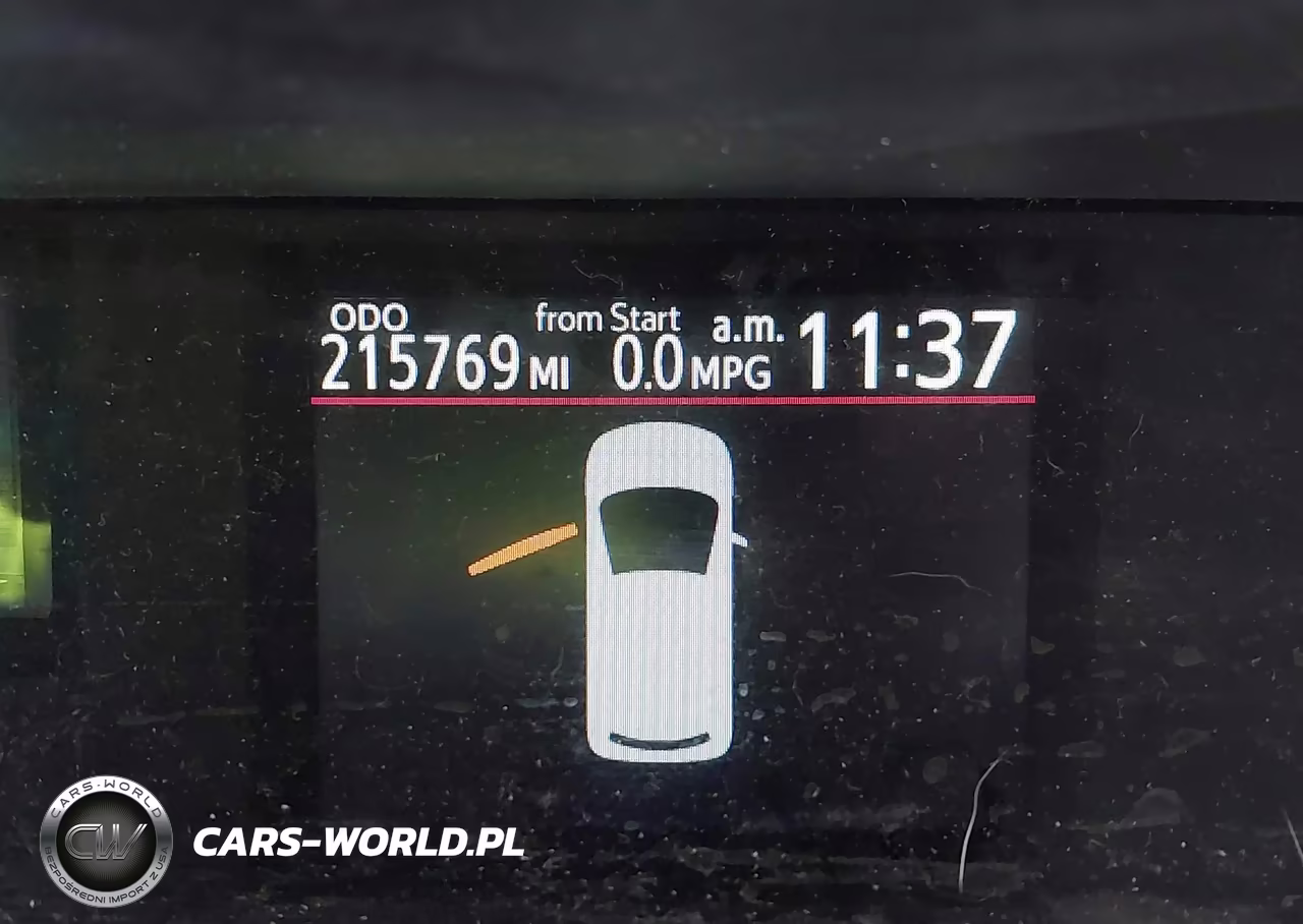 2013 Toyota Prius C Two VIN:JTDKDTB31D1051934 - 15