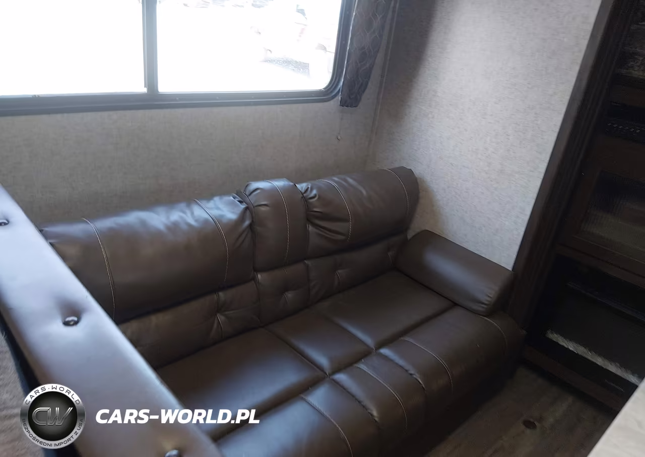 2018 Forest River Cherokee Travel Trailer VIN:4X4TCKB26JK049816 - 14