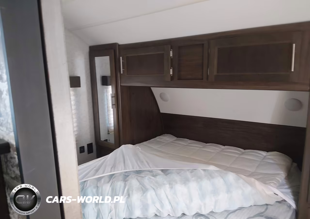 2018 Forest River Cherokee Travel Trailer VIN:4X4TCKB26JK049816 - 16
