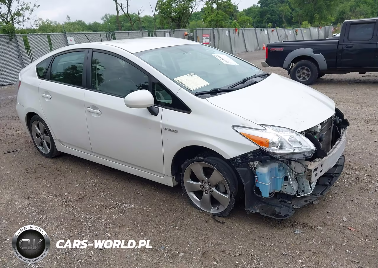 2013 Toyota Prius Three Se – zdjęcie 1 z 17