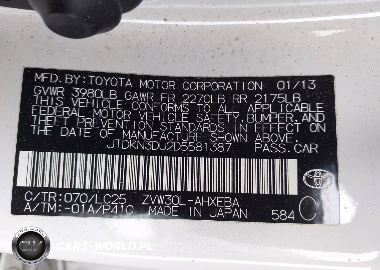2013 Toyota Prius Three Se VIN:JTDKN3DU2D5581387 - 9
