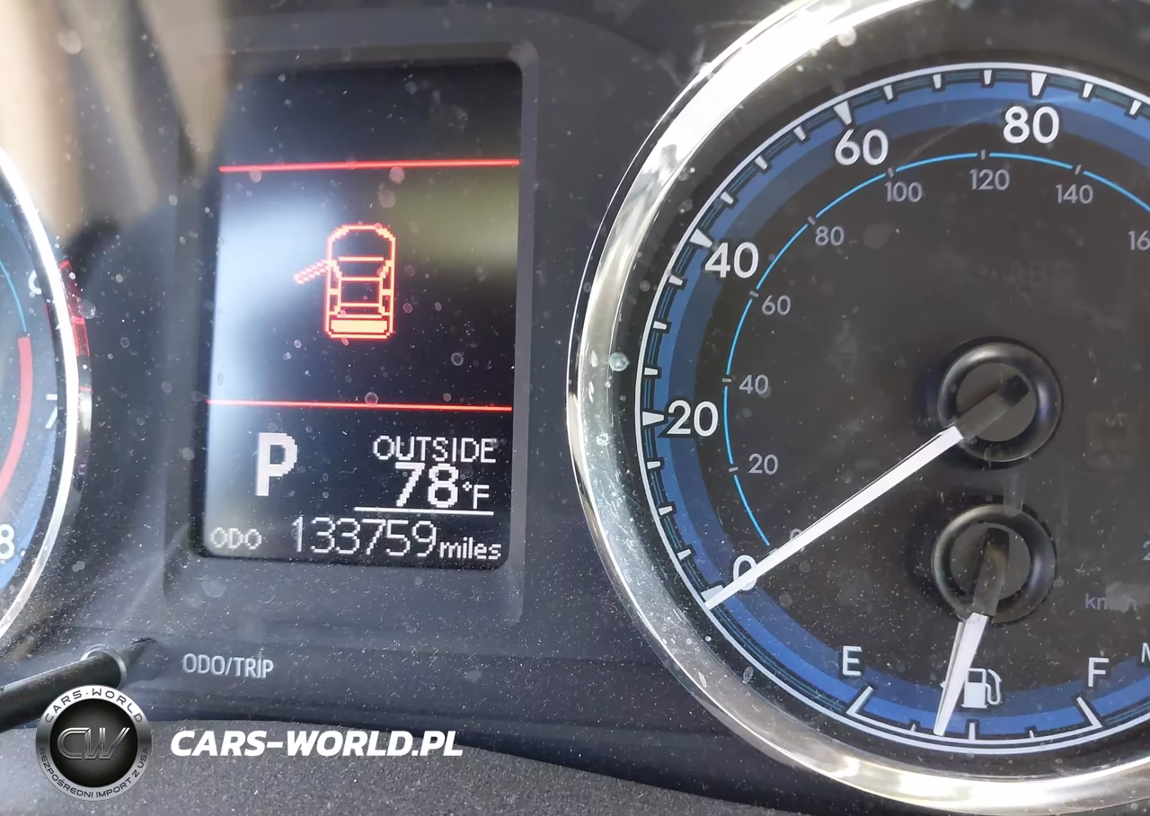 2019 Toyota Corolla Le VIN:5YFBURHE5KP945164 - 16