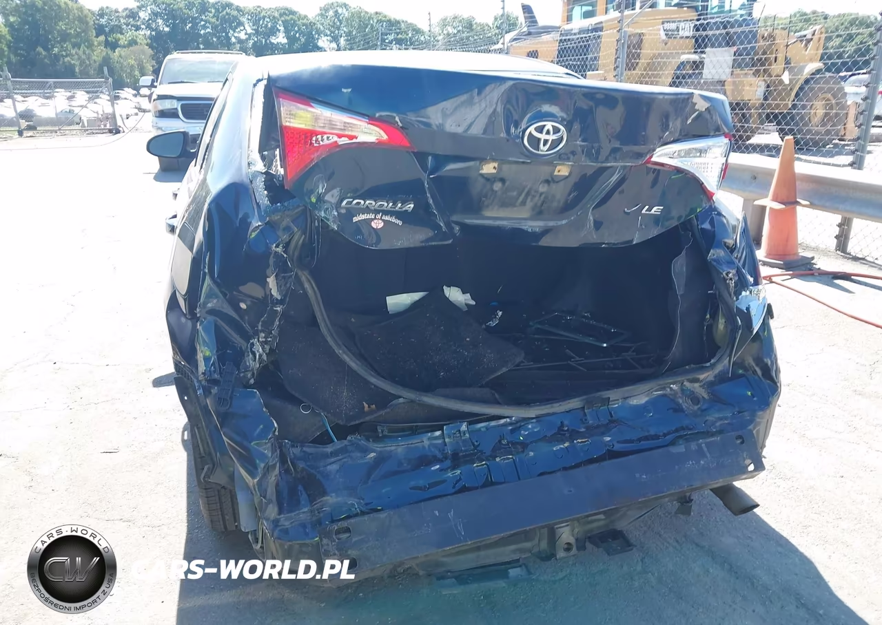 2019 Toyota Corolla Le VIN:5YFBURHE5KP945164 - 6