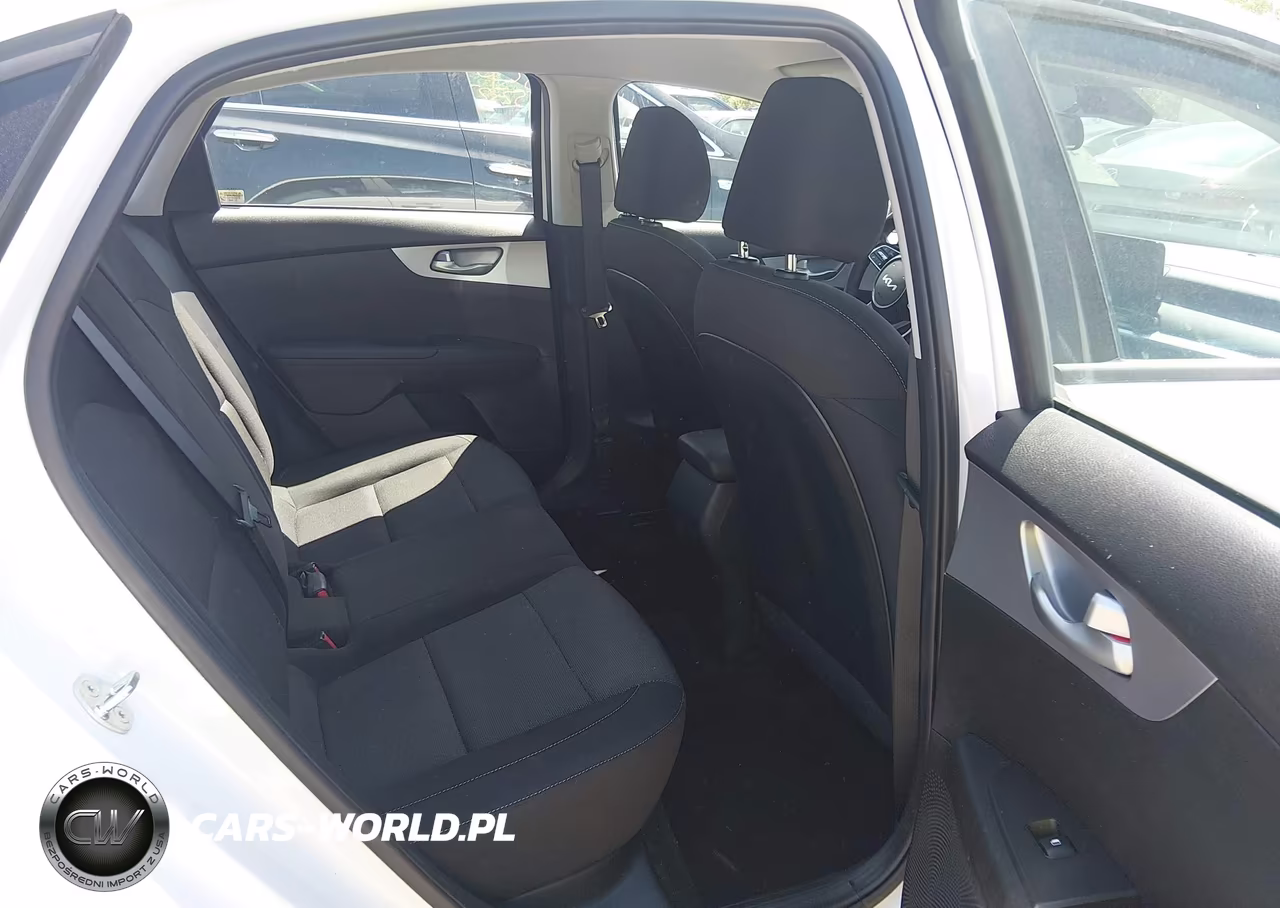 2023 Kia Forte Lxs VIN:3KPF24AD1PE608429 - 8