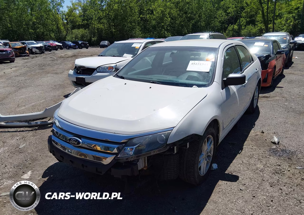 2012 Ford Fusion S VIN:3FAHP0GA1CR381557 - 2