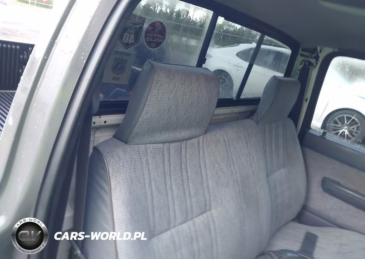 1998 Toyota Tacoma VIN:4TANL42N9WZ064552 - 8
