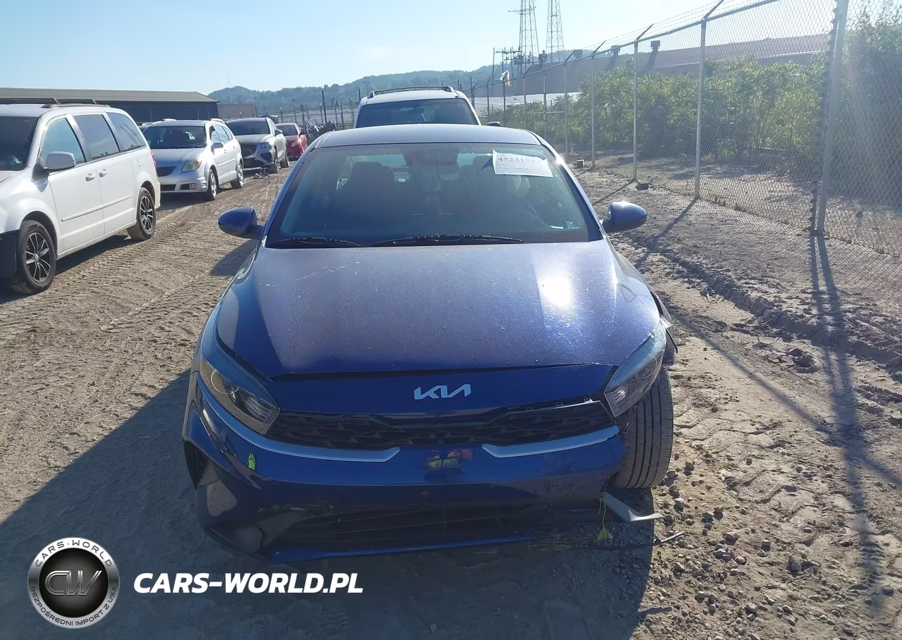 2023 Kia Forte Lxs VIN:3KPF24AD5PE519690 - 12