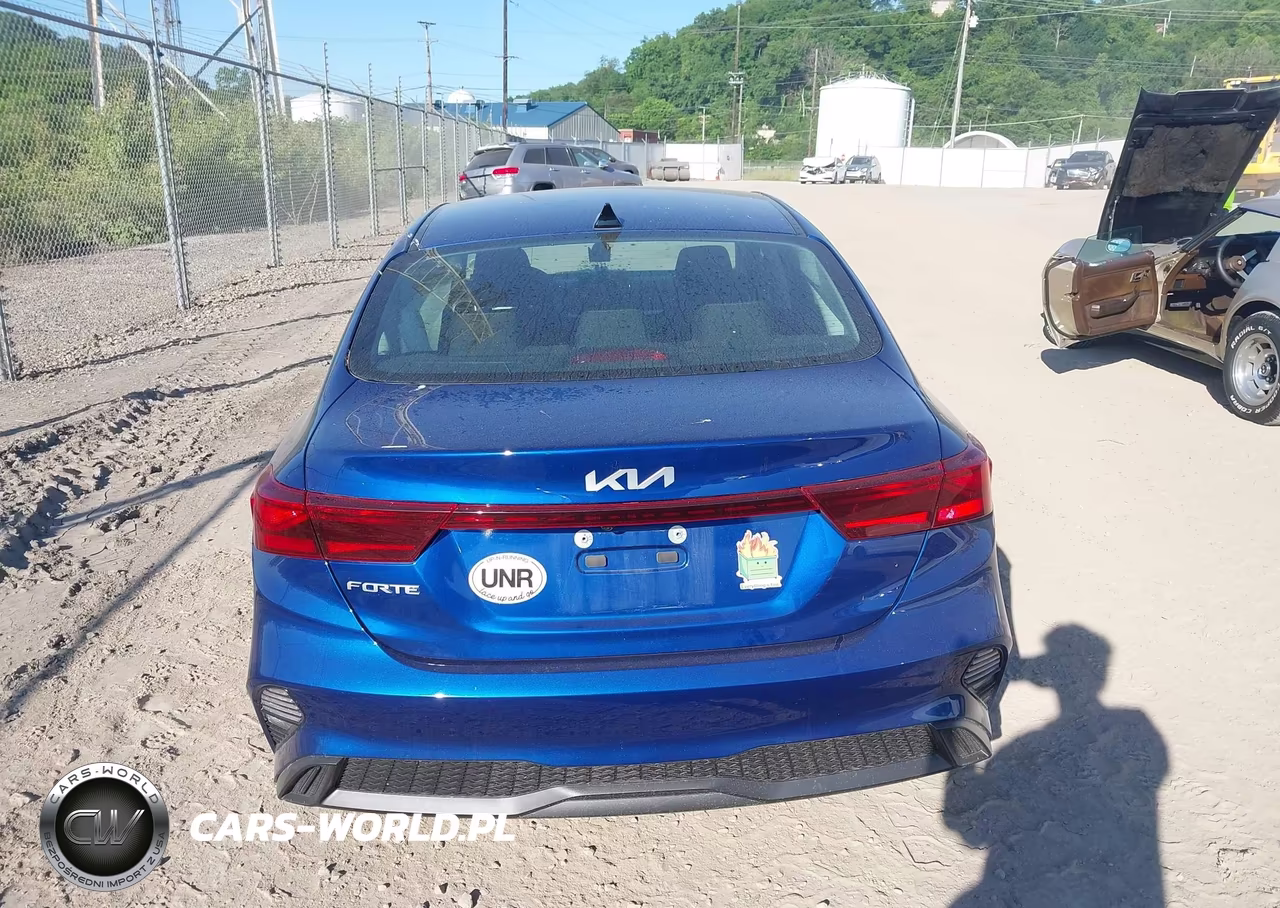 2023 Kia Forte Lxs VIN:3KPF24AD5PE519690 - 16