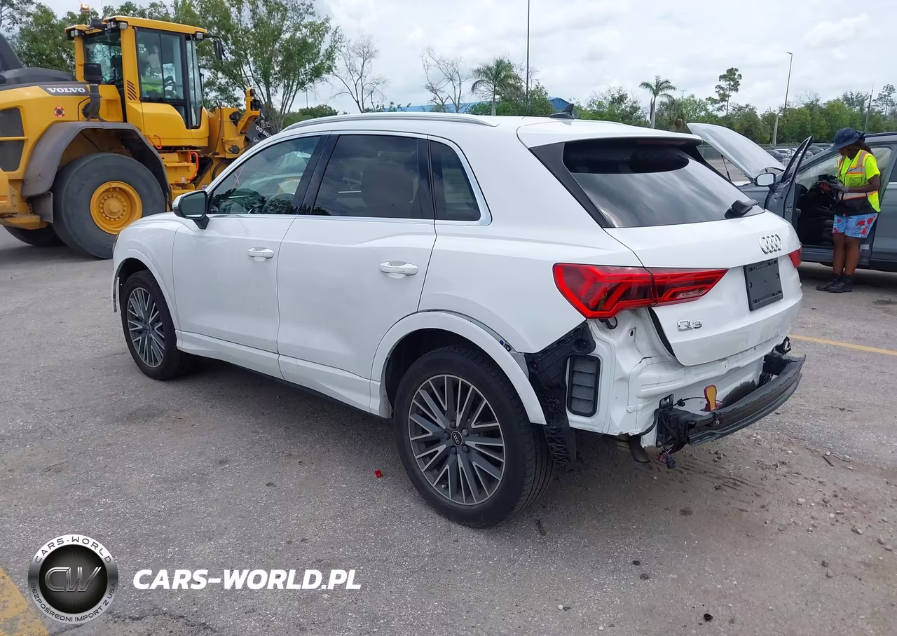 2021 Audi Q3 Premium Plus 40 Tfsi Quattro Tiptronic VIN:WA1BUCF39M1115576 - 3