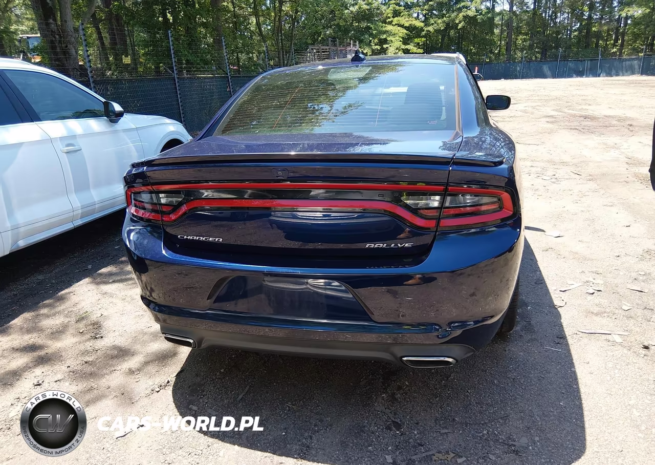 2015 Dodge Charger Sxt VIN:2C3CDXHG1FH729371 - 16
