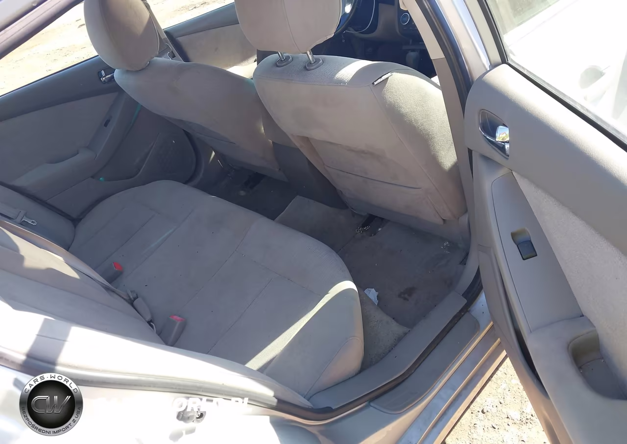 2011 Nissan Altima 2.5 S VIN:1N4AL2AP8BN468525 - 8