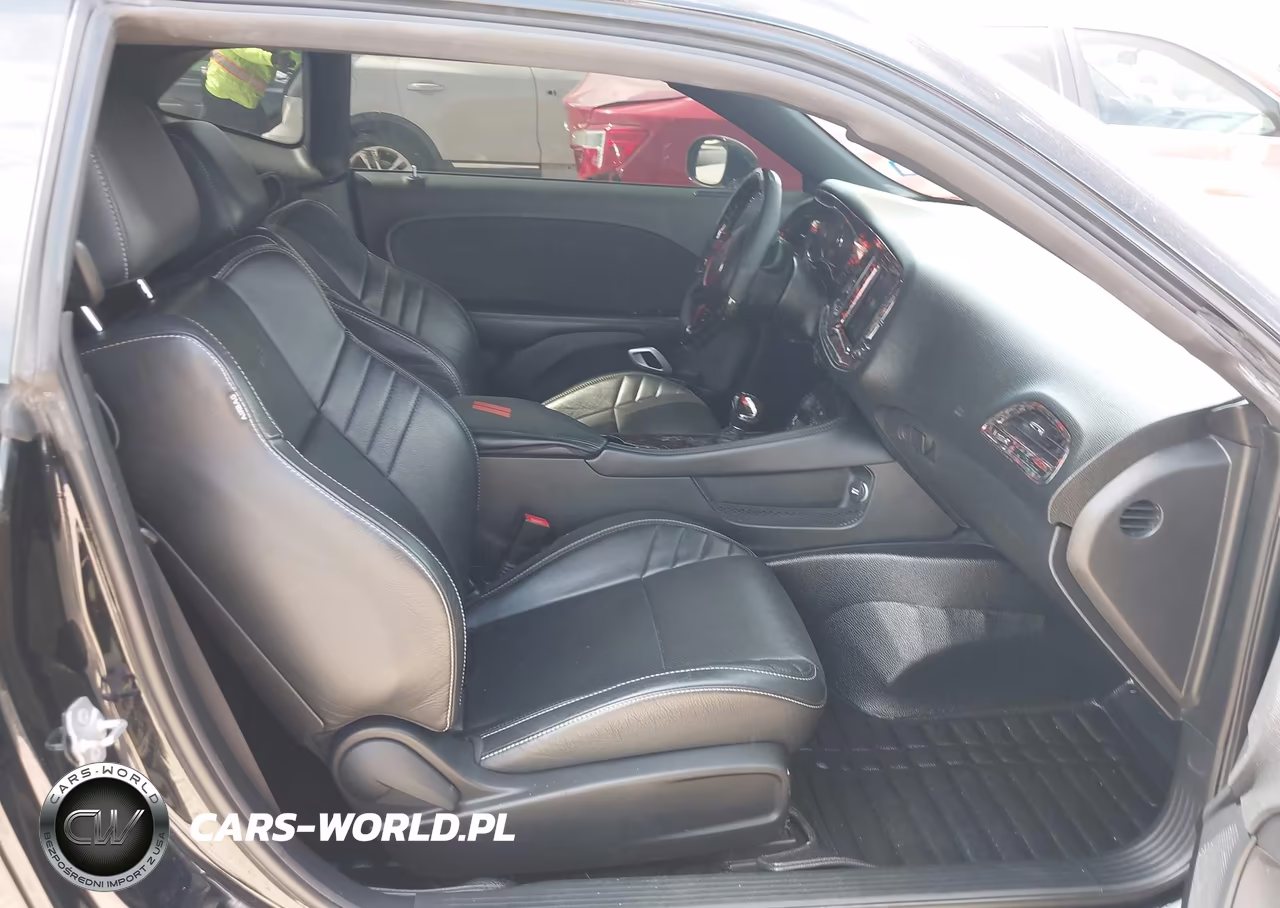 2021 Dodge Challenger Sxt VIN:2C3CDZAG1MH524443 - 5