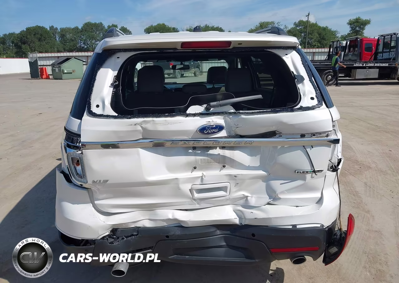 2015 Ford Explorer Xlt VIN:1FM5K7D81FGC04682 - 16