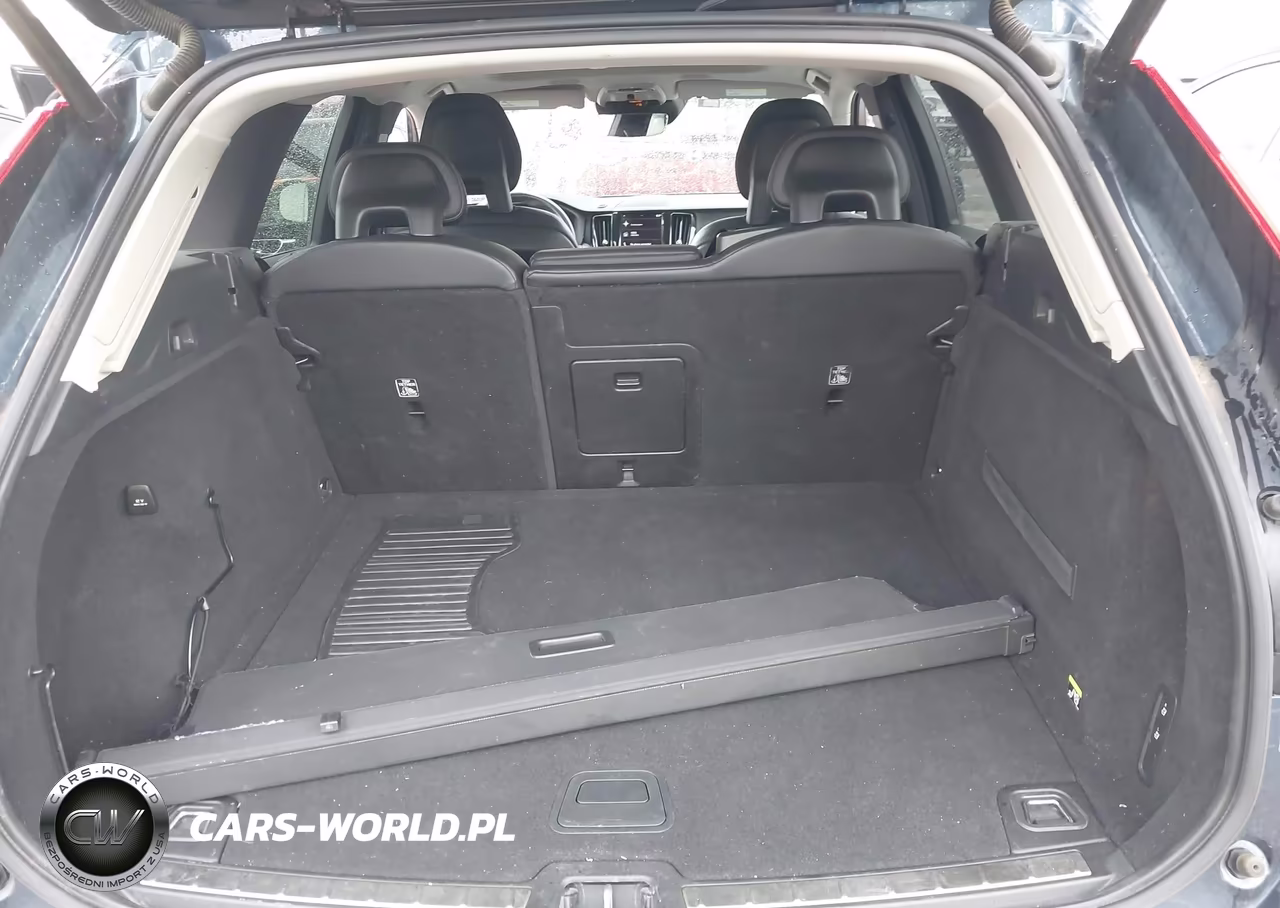 2018 Volvo Xc60 T5 Momentum VIN:YV4102RK2J1045048 - 17