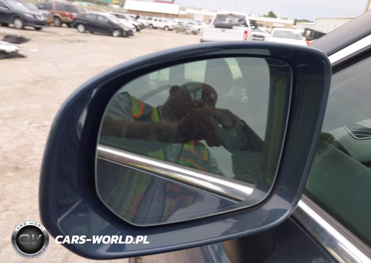2018 Volvo Xc60 T5 Momentum VIN:YV4102RK2J1045048 - 9