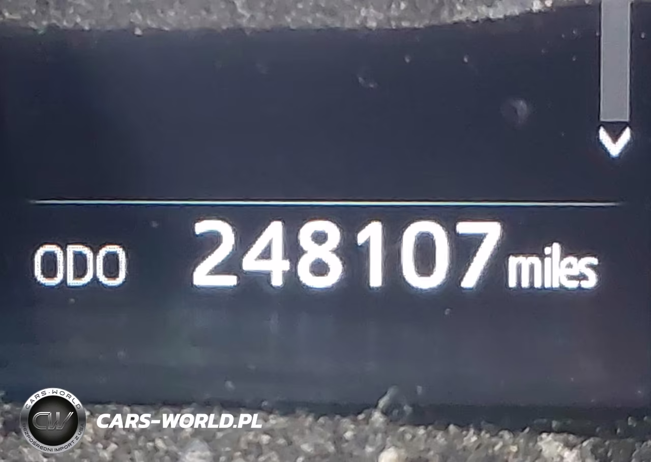 2018 Toyota Camry Se VIN:4T1B11HKXJU580204 - 15