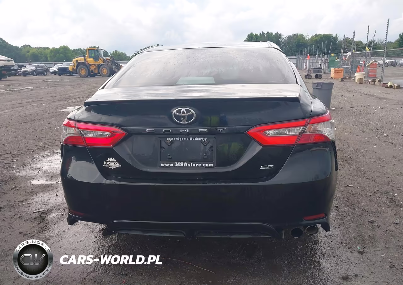 2018 Toyota Camry Se VIN:4T1B11HKXJU580204 - 16