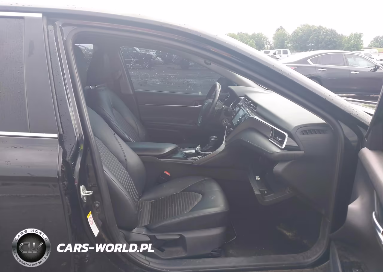 2018 Toyota Camry Se VIN:4T1B11HKXJU580204 - 5