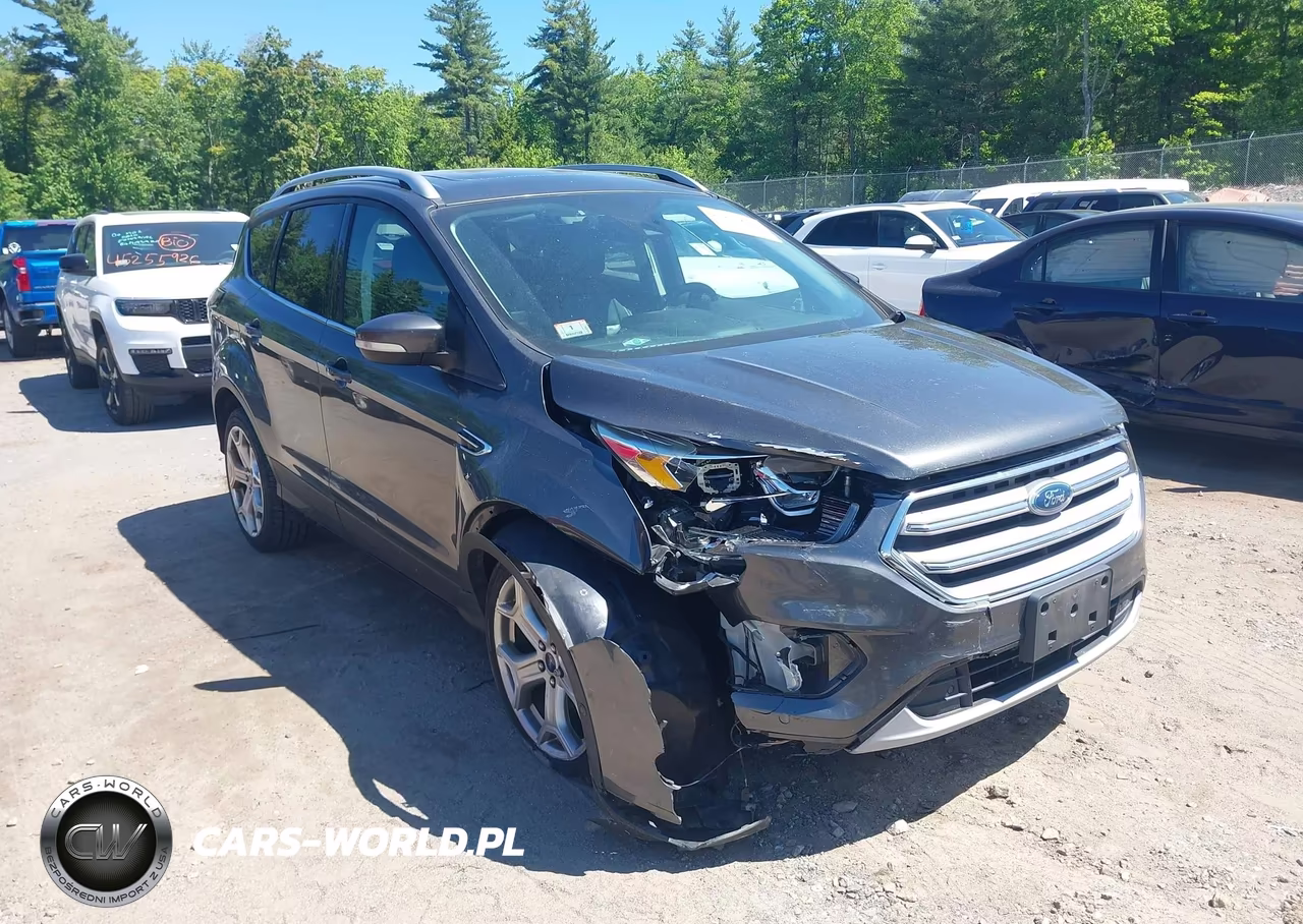 2017 Ford Escape Titanium – zdjęcie 1 z 18