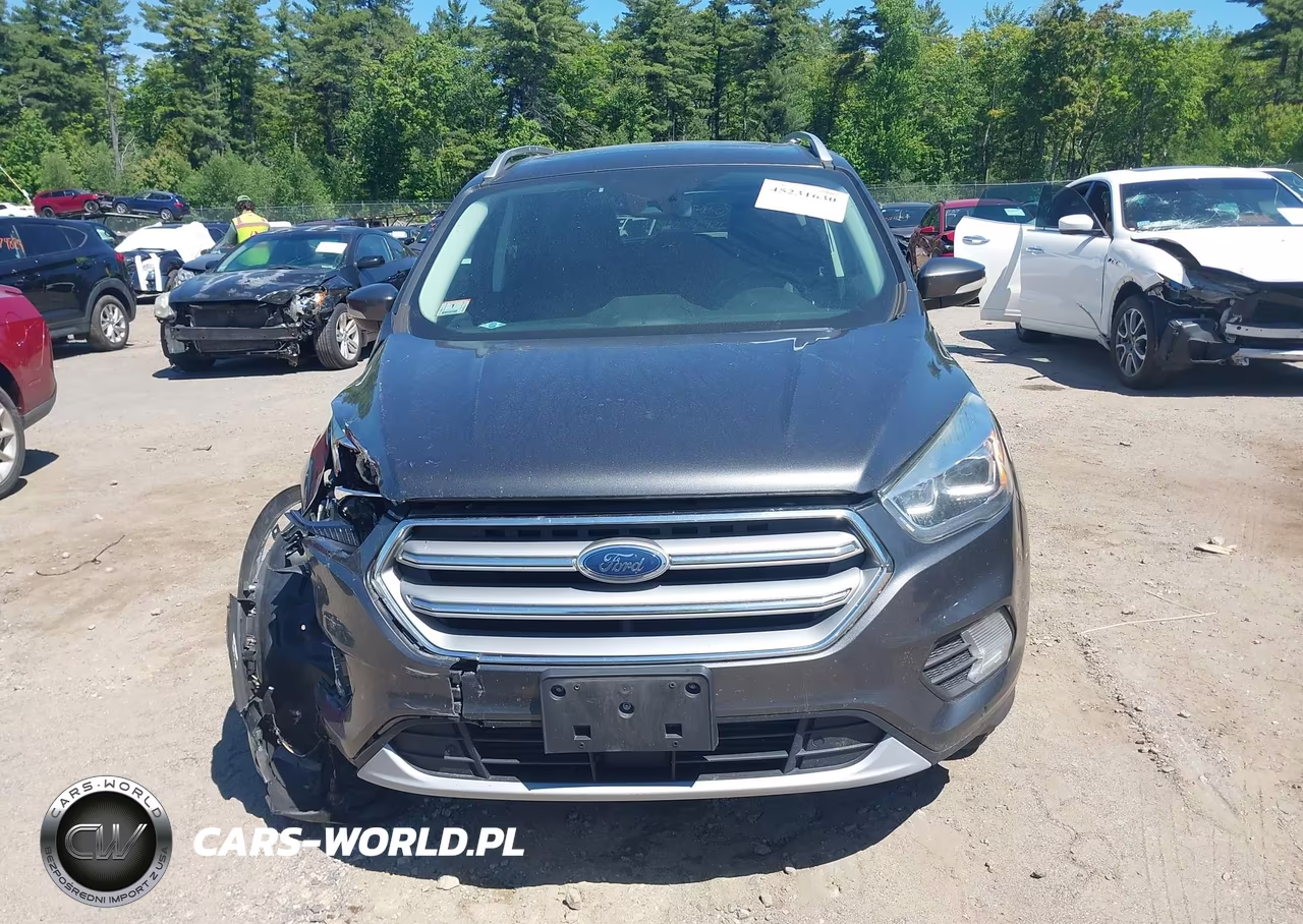 2017 Ford Escape Titanium VIN:1FMCU9J93HUD32453 - 11