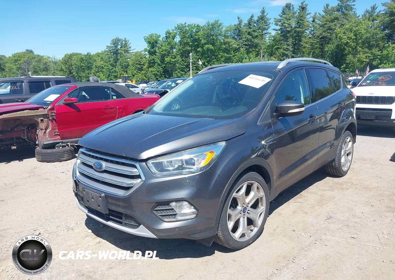 2017 Ford Escape Titanium VIN:1FMCU9J93HUD32453 - 2