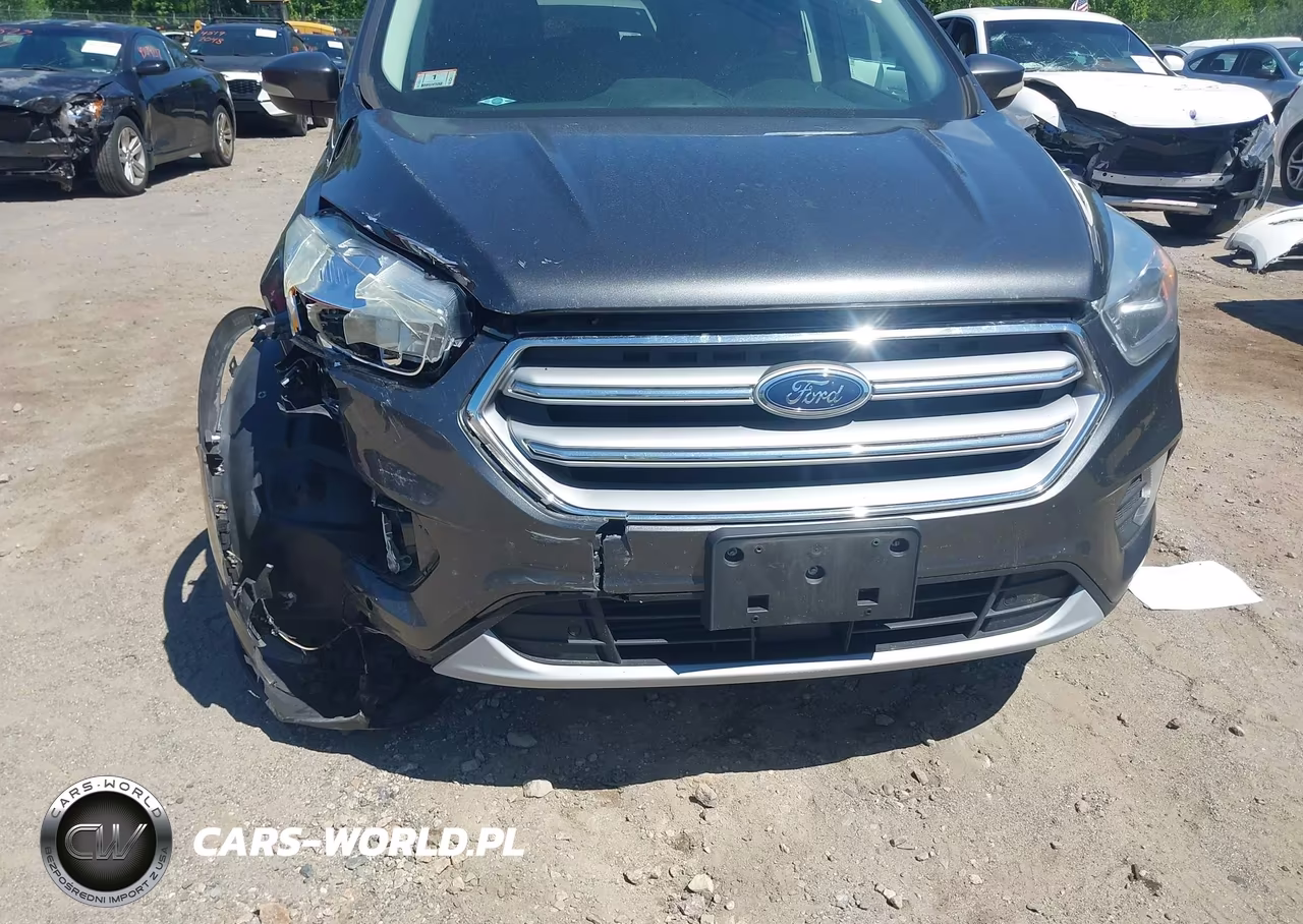 2017 Ford Escape Titanium VIN:1FMCU9J93HUD32453 - 6