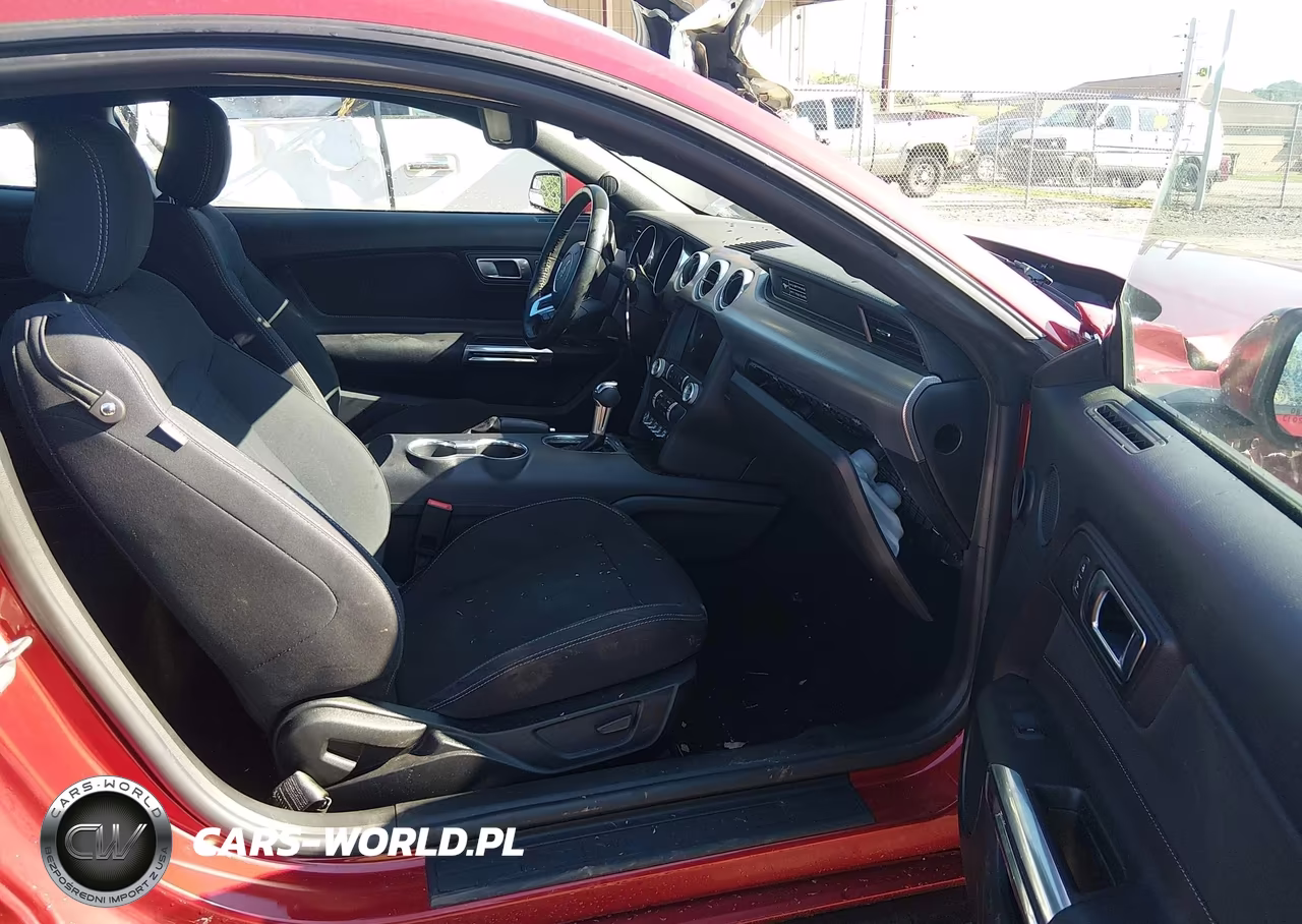 2020 Ford Mustang Ecoboost Fastback VIN:1FA6P8TH5L5126809 - 5