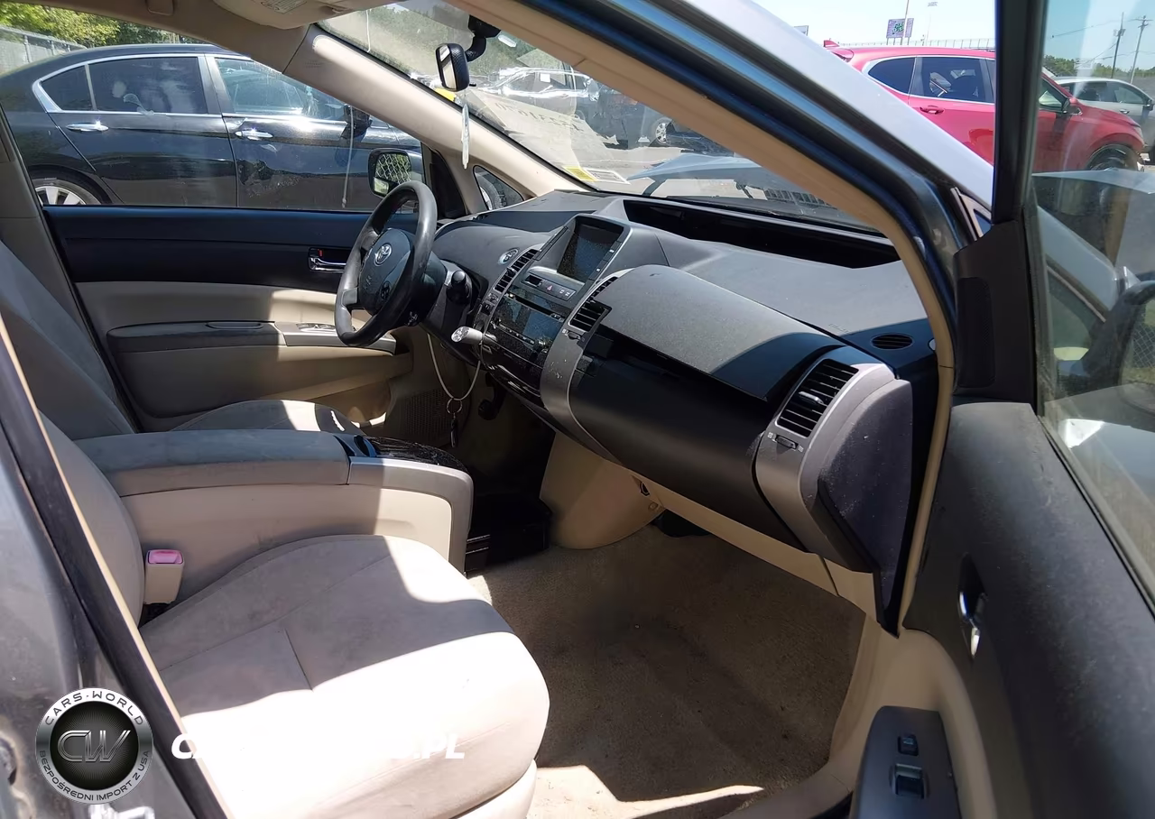 2005 Toyota Prius VIN:JTDKB20UX53114367 - 5
